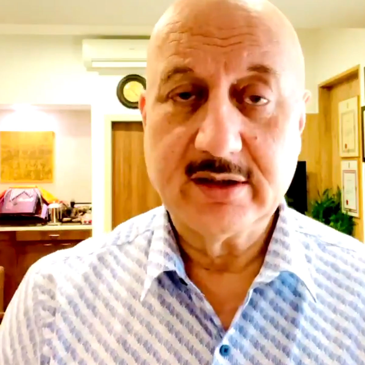 Anupam Kher expresses gratitude towards fans &amp; friends for sending wishes for Kirron Kher as she fights Cancer