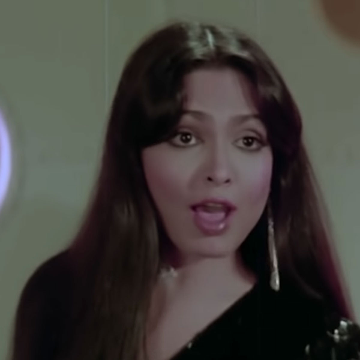 Remembering Parveen Babi: 5 songs which prove she nailed the glam diva and girl next door look effortlessly