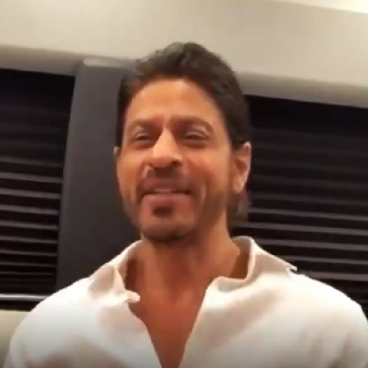 Shah rukh Khan acid attack survivors chat